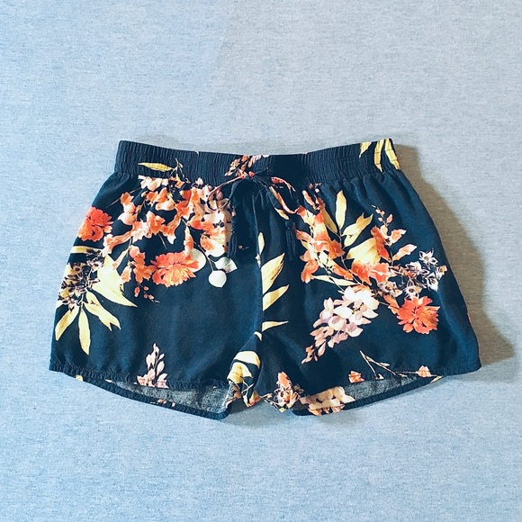 Cotton On Pants - Cotton On Floral Patterned Soft Shorts